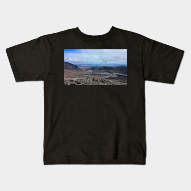 Nouvelle Zélande - volcan Tongariro Kids T-Shirt by franck380